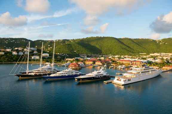 Luxury Yachts for charter