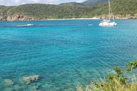 Review img # 25 of the yacht ABUNDANCE