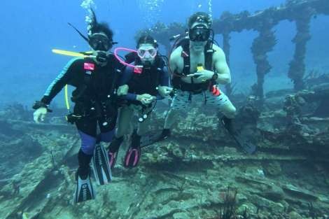 Review img # 7 of the yacht ABUNDANCE