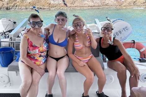 Review img # 2 of the yacht ABUNDANCE