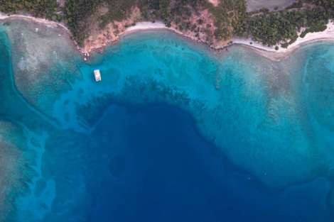 Review img # 32 of the yacht AEOLUS 77