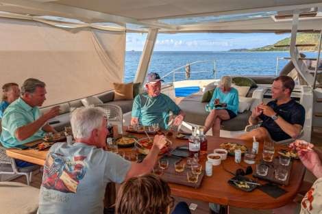 Review img # 8 of the yacht AEOLUS 77