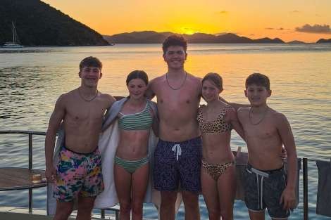 Review img # 4 of the yacht AEOLUS 77