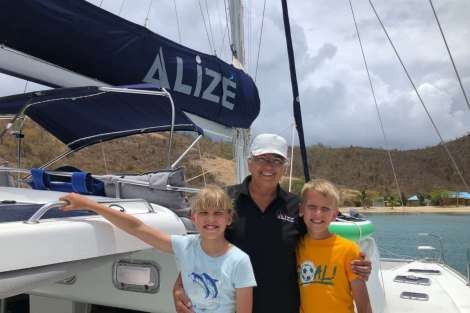 Review img # 99 of the yacht ALIZÉ