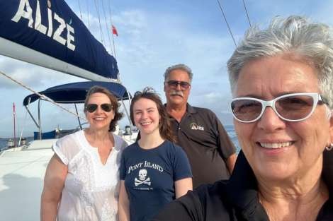 Review img # 2 of the yacht ALIZÉ