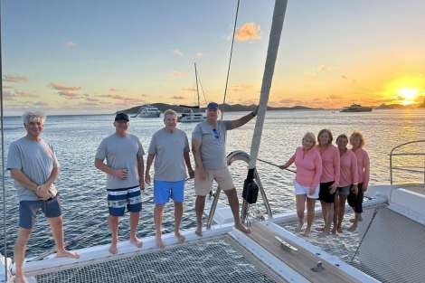 Review img # 36 of the yacht AURA