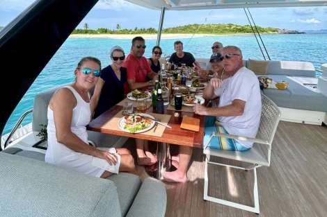 Review img # 15 of the yacht AURA