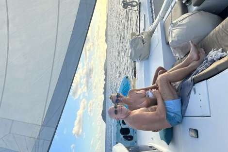 Review img # 21 of the yacht AZURIA