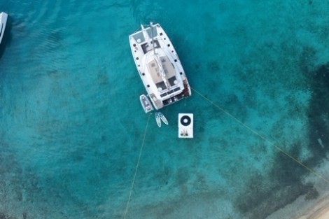 Review img # 3 of the yacht BACCHUS