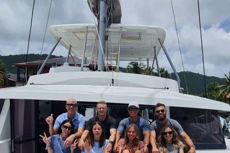 Review img # 56 of the yacht C SISTERS