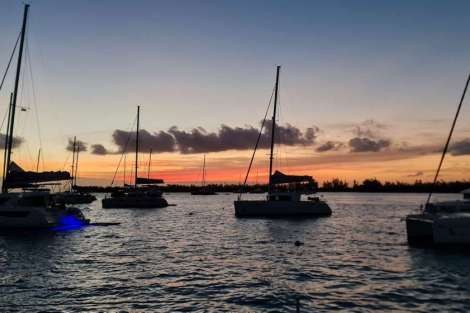 Review img # 30 of the yacht C SISTERS