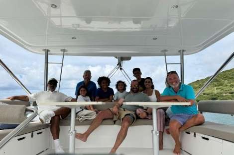 Review img # 4 of the yacht C SISTERS