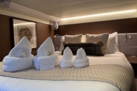 Review img # 11 of the yacht DRAGONFLY