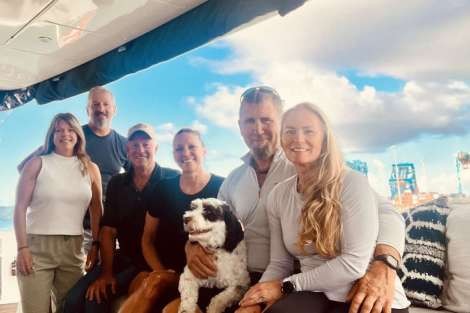 Review img # 2 of the yacht DRAGONFLY