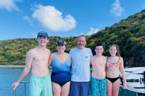 Review img # 4 of the yacht DRAGONFLY