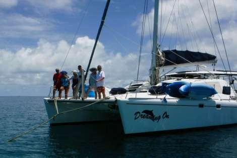 Review img # 9 of the yacht DREAMING ON