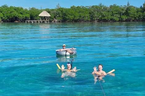 Review img # 1 of the yacht DREAMING ON