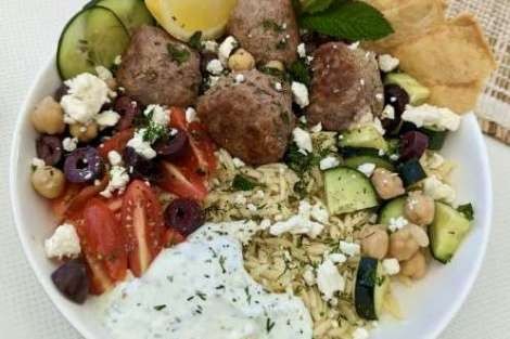 Review img # 46 of the yacht EARNOUT