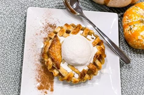 Review img # 42 of the yacht EARNOUT