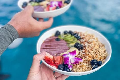 Review img # 37 of the yacht EARNOUT