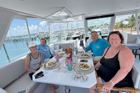 Review img # 1 of the yacht EARNOUT