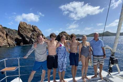 Review img # 60 of the yacht FOXY LADY