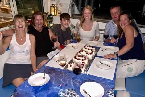 Review img # 37 of the yacht GAMBIT