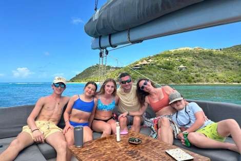 Review img # 2 of the yacht IARA