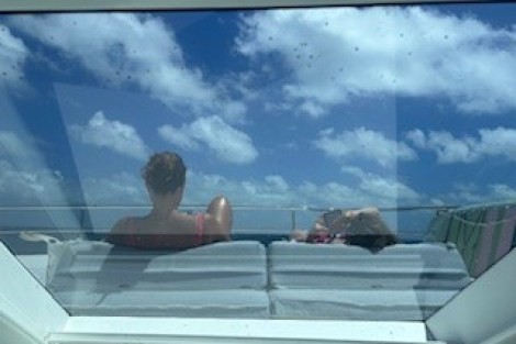 Review img # 5 of the yacht INDIGO