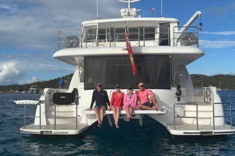 Review img # 1 of the yacht INDIGO