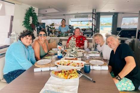 Review img # 13 of the yacht ISLAND KISSES