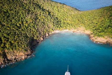 Review img # 14 of the yacht ISLAND KISSES