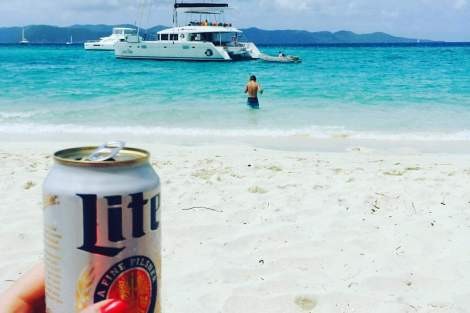 Review img # 12 of the yacht JAN’S FELION