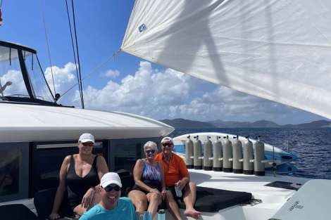 Review img # 37 of the yacht KARMA