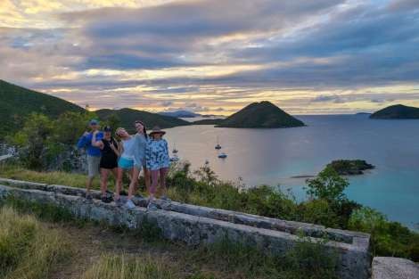 Review img # 122 of the yacht LIQUID ZEN