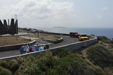 Review img # 83 of the yacht LIQUID ZEN