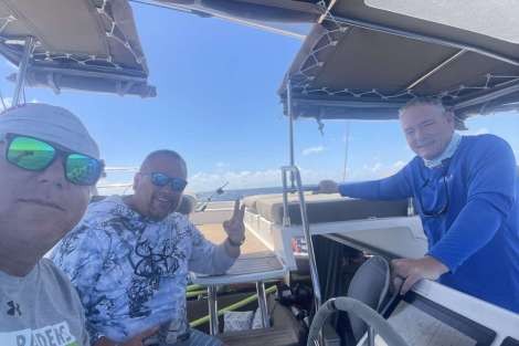 Review img # 3 of the yacht LUNA BLISS