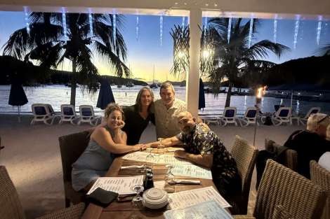 Review img # 6 of the yacht MAH NA MAH NA