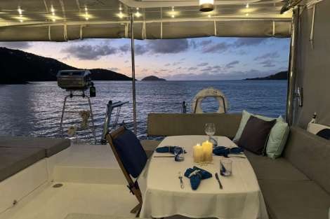 Review img # 126 of the yacht MAKIN MEMORIES