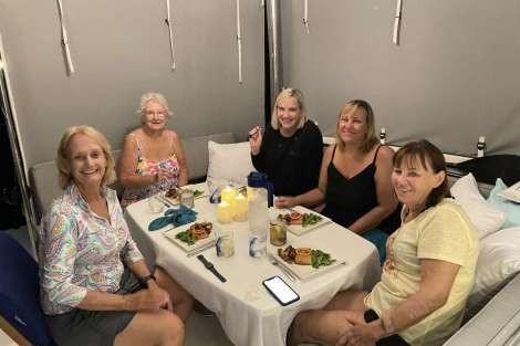 Review img # 130 of the yacht MAKIN MEMORIES