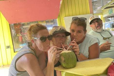 Review img # 132 of the yacht MAKIN MEMORIES