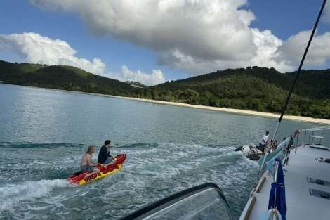 Review img # 134 of the yacht MAKIN MEMORIES