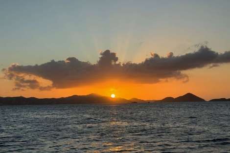 Review img # 87 of the yacht MAKIN MEMORIES