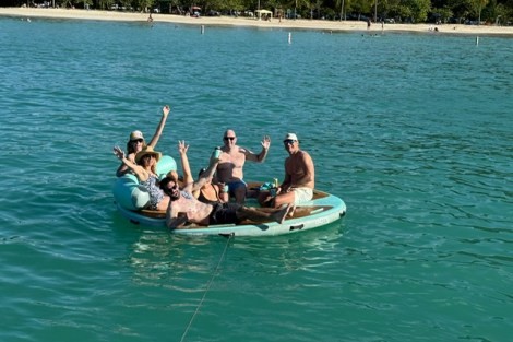 Review img # 40 of the yacht MAKIN MEMORIES