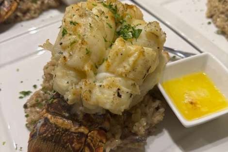 Review img # 34 of the yacht MAKIN MEMORIES