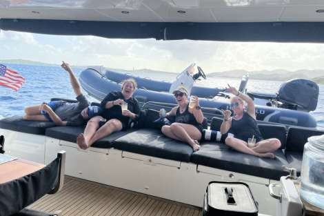 Review img # 96 of the yacht MARE BLU