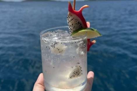 Review img # 44 of the yacht MARE BLU