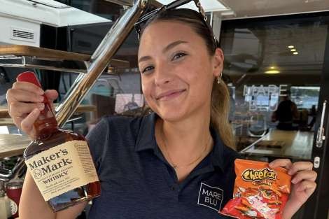 Review img # 33 of the yacht MARE BLU