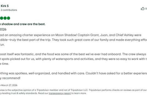 Review img # 5 of the yacht Moon Shadow