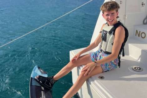 Review img # 31 of the yacht NO INHERITANCE